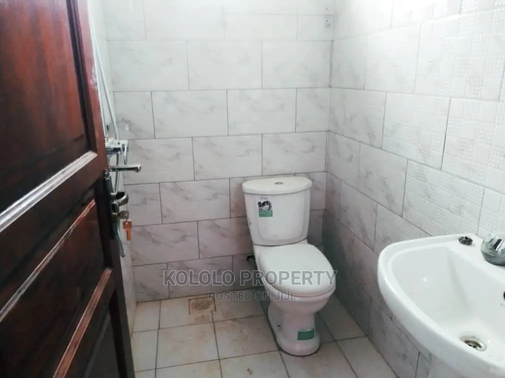 6bdrm Mansion in Kololo, Central Division for Sale