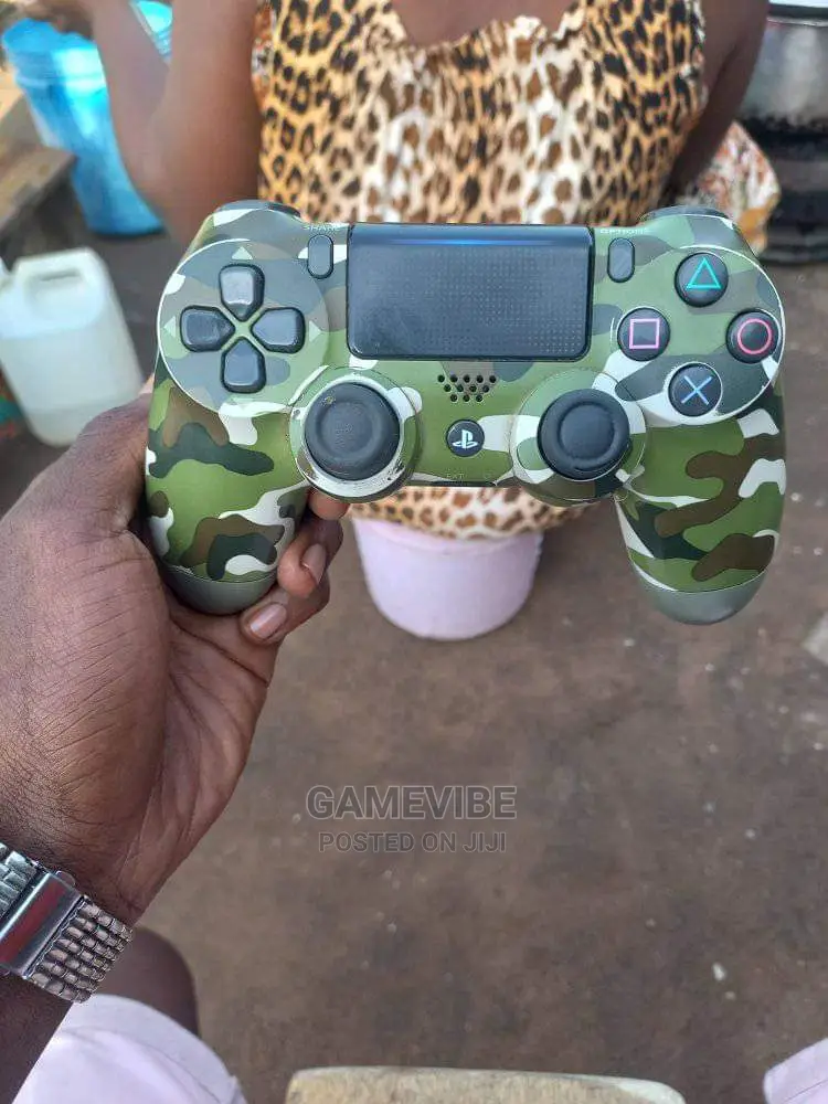 Ps4 Controller Army Green in Central Division Video Game Consoles