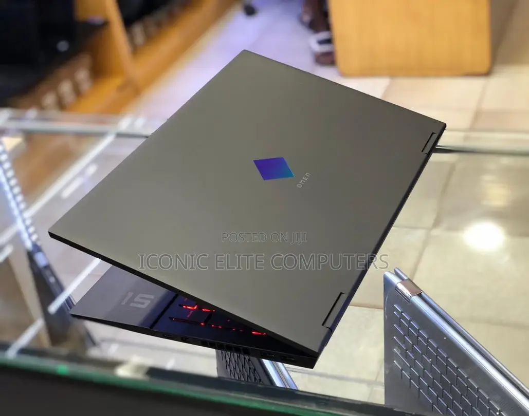 New Laptop HP Omen 15 8GB Intel Core I5 SSHD (Hybrid) 256GB