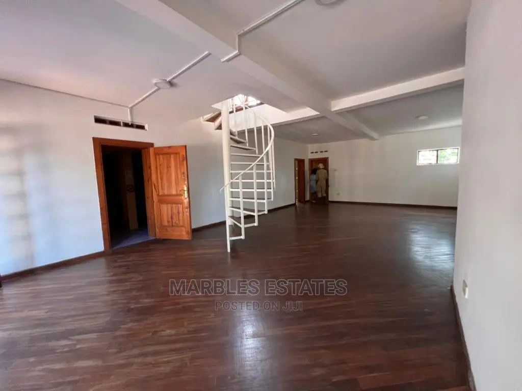 3bdrm House in Mbuya, Central Division for Rent