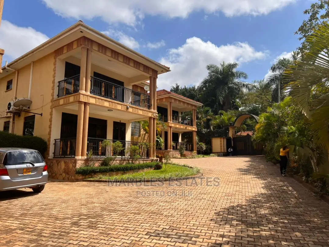 Furnished 4bdrm Townhouse / Terrace in Bugoloobi, Central Division