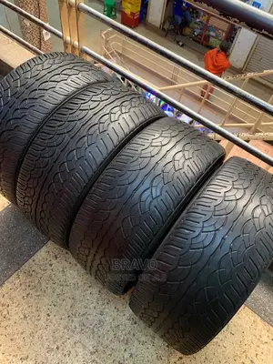 255/35 R22 Used