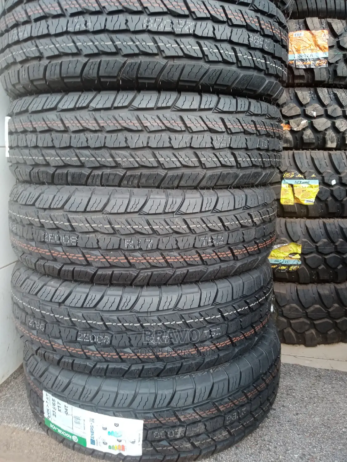 Rockbread Tyre 235/65r17