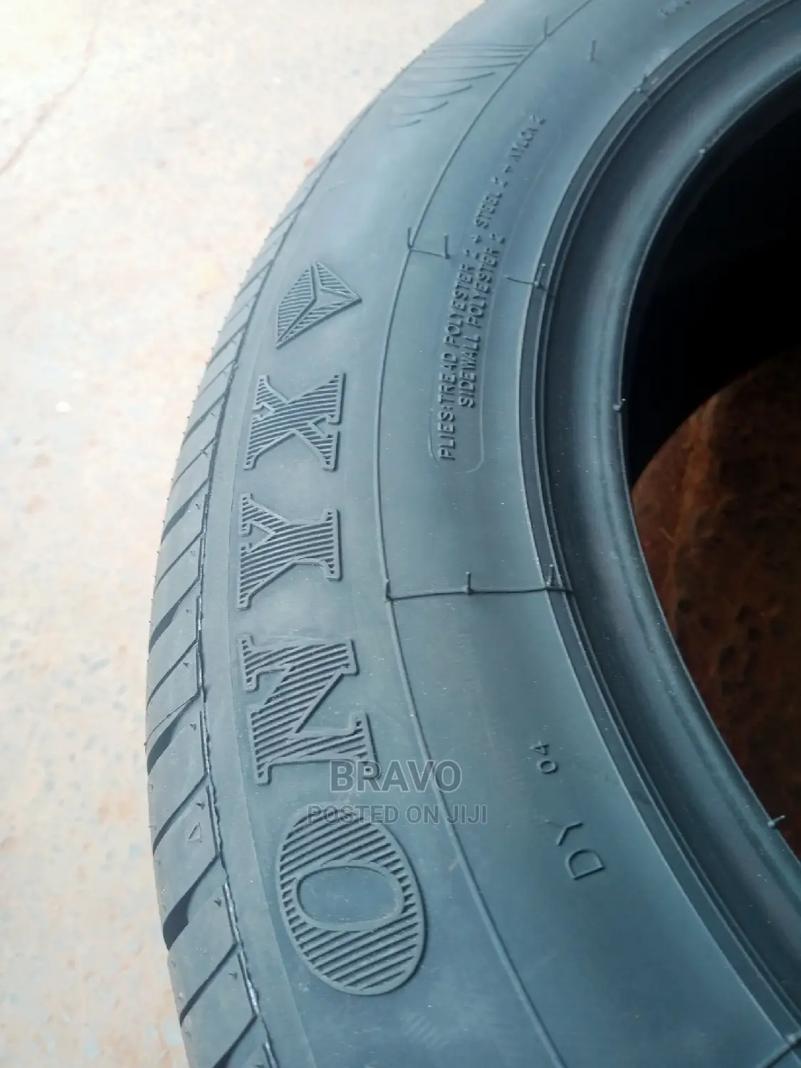 216/60r16 Onyx