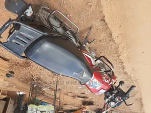 Jinan Qingqi GSX125 QS125-3G 2021 Red