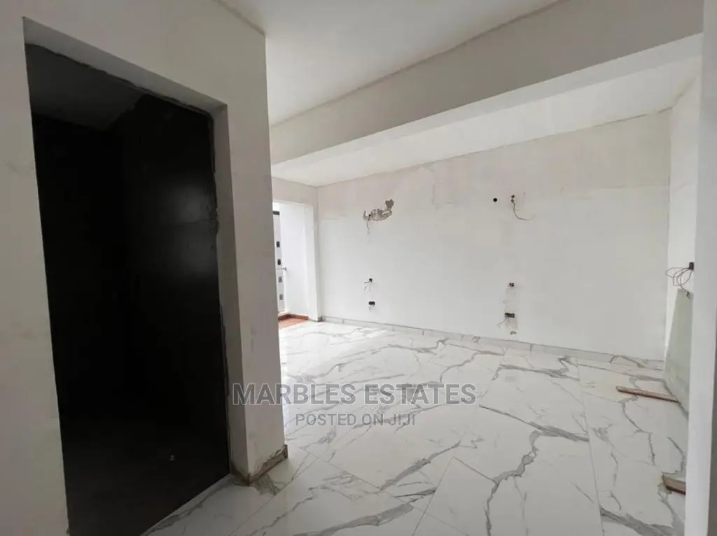 3bdrm Apartment in Kololo, Central Division for Sale