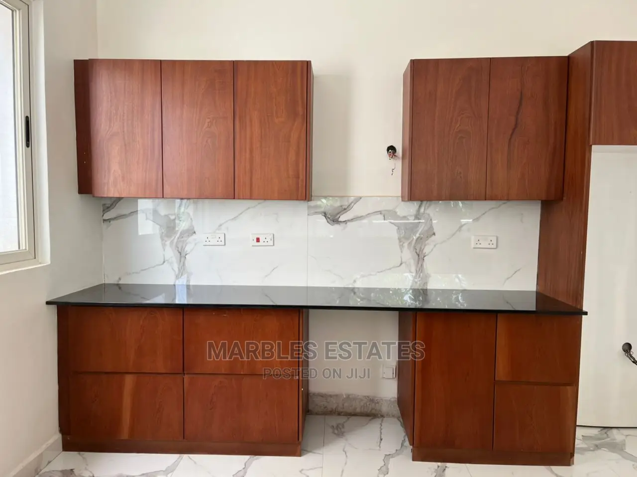 3bdrm Apartment in Kololo, Central Division for Sale