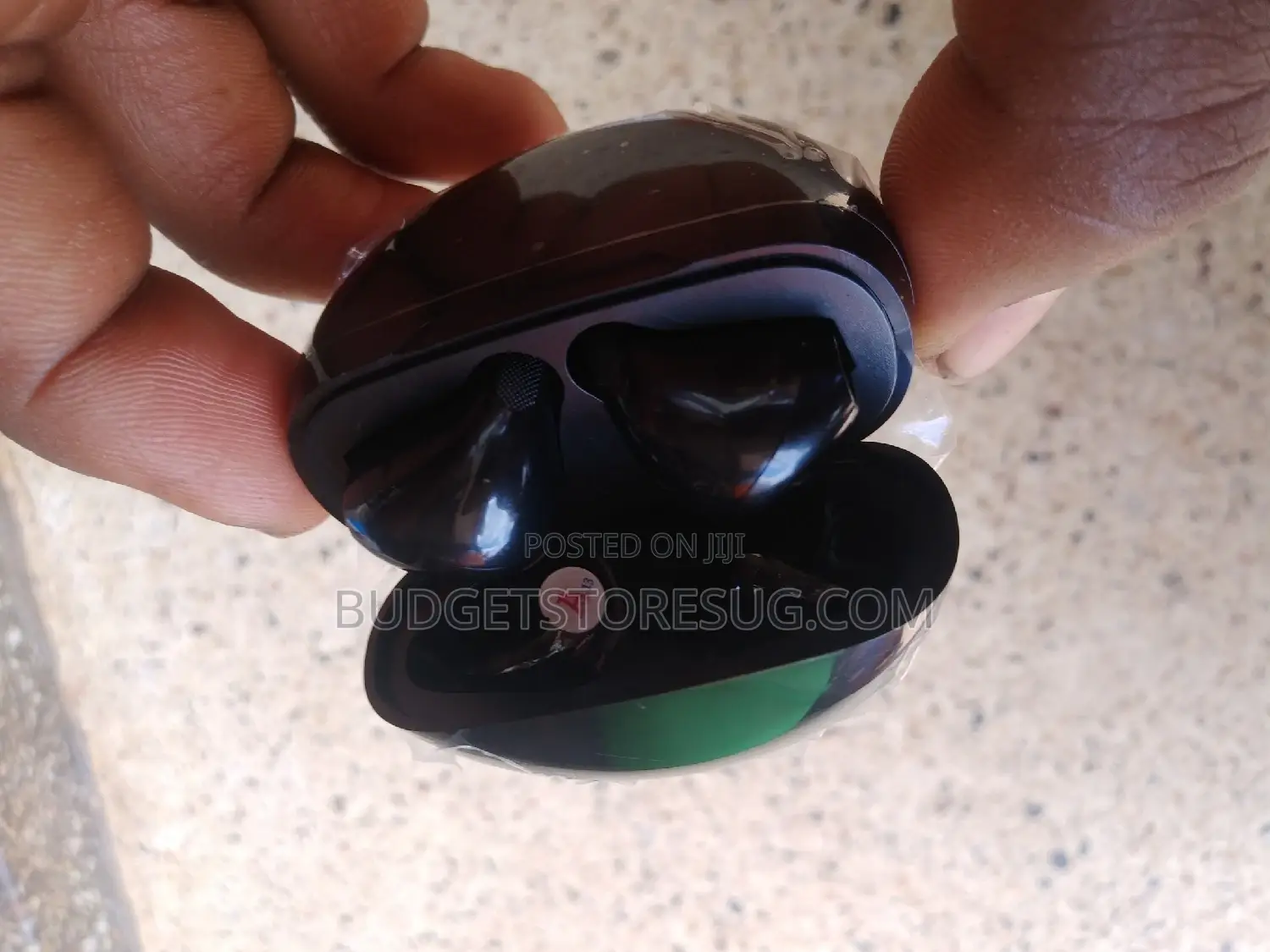 Airpro 6 Black Airpod Airbud