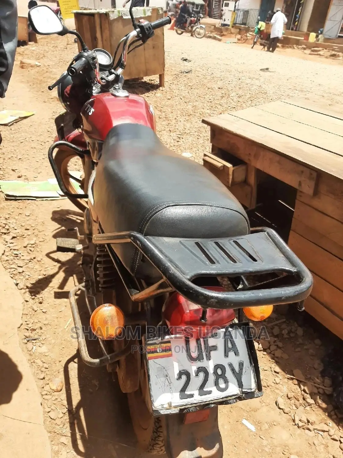 TVS King Cargo 2022 Red