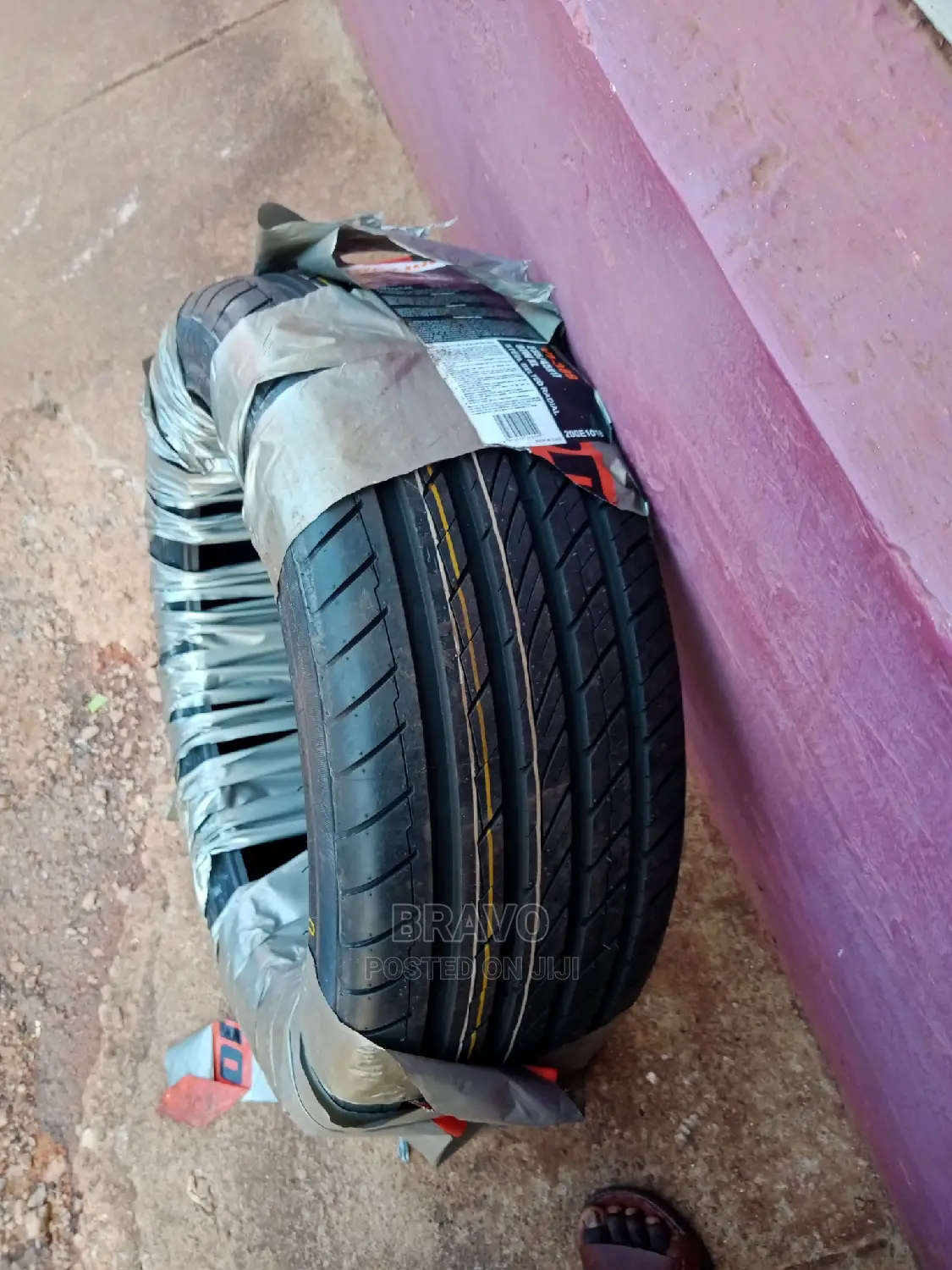 235/45r17 Ovation