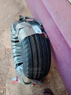 235/45r17 Ovation