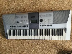 Yamaha Keyboard Psr E413