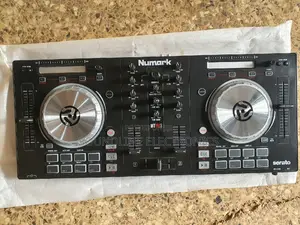 NUMARK PRO 3 Controller
