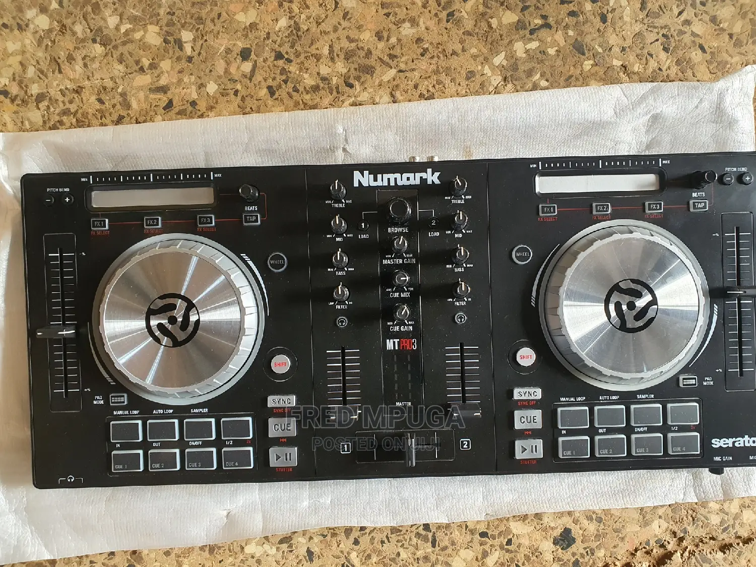 NUMARK PRO 3 Controller