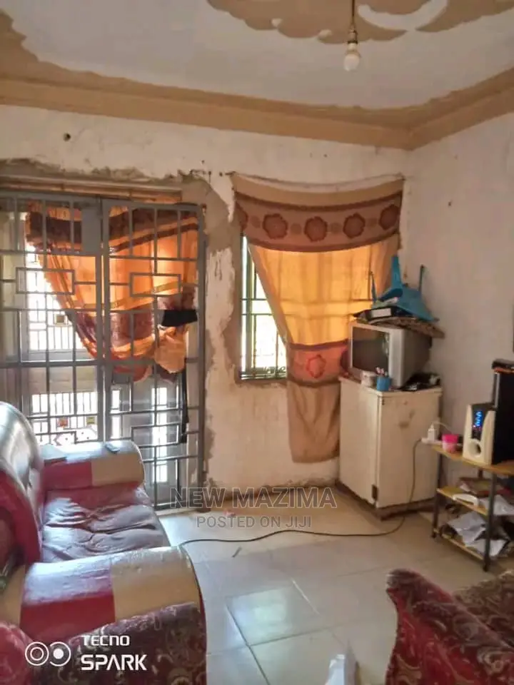 2bdrm House in Kawempe Kawanda, Division a for Sale