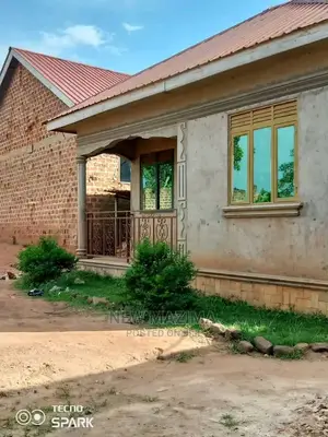 2bdrm House in Kawempe Kawanda, Division a for Sale