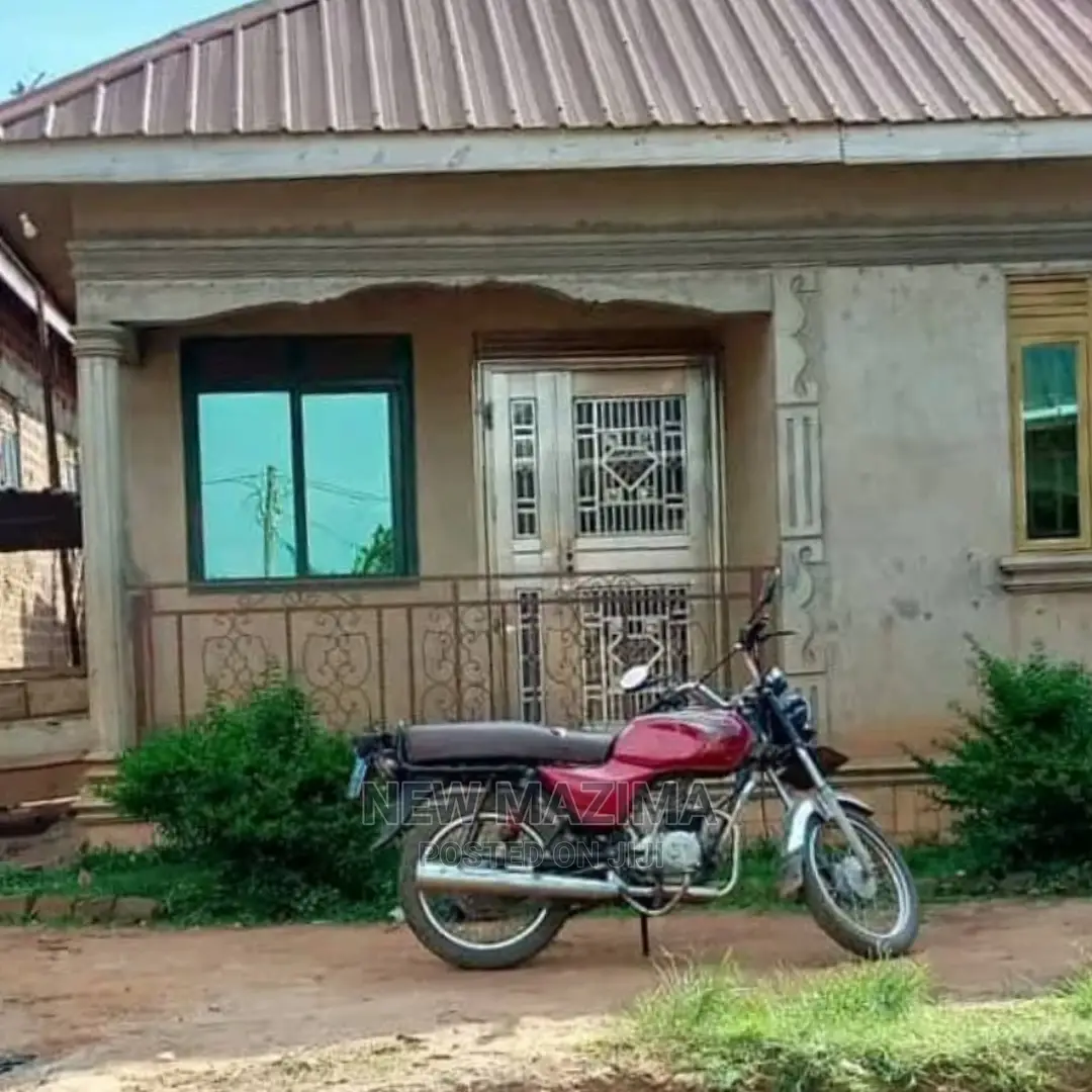 2bdrm House in Kawempe Kawanda, Division a for Sale