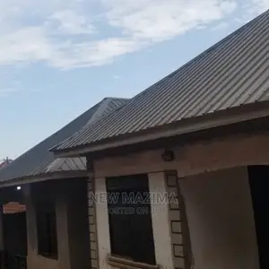 4bdrm House in Kasenge, Division a for Sale