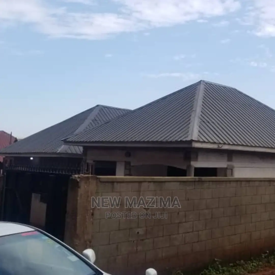 4bdrm House in Kasenge, Division a for Sale