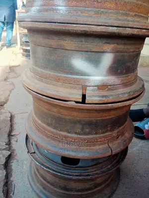 Japan Rims for Canter,Elf,Isuzu,Tata,Fuso