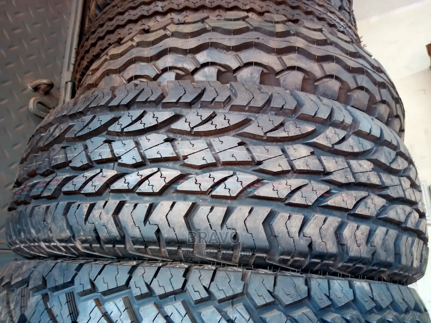 245/70r16 for Hillux
