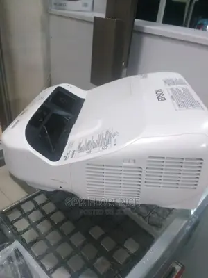 Photo - Epson Europe Eb-1430wi Projector WXGA Ultra Short Throw