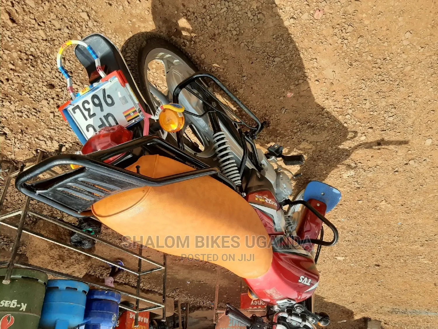 TVS HLX 125 2022 Orange