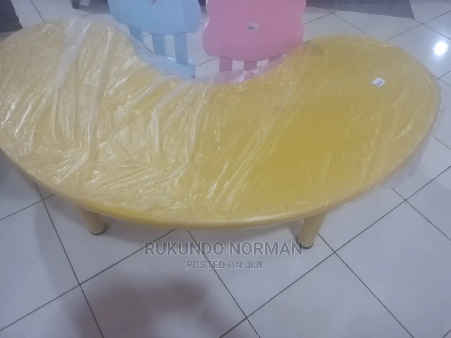 Reading Table for Kids/Moon Table