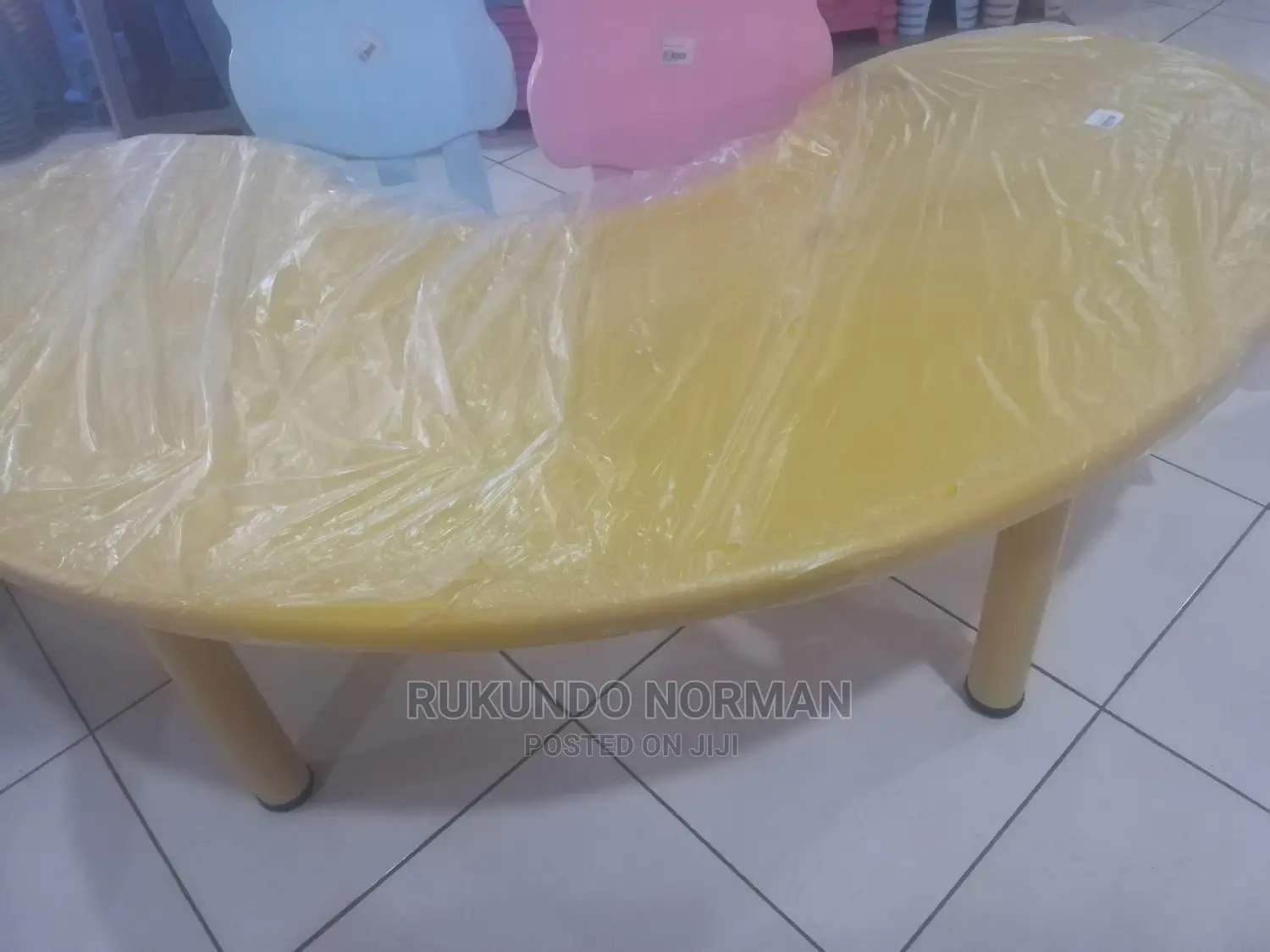 Reading Table for Kids/Moon Table