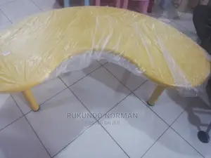 Reading Table for Kids/Moon Table