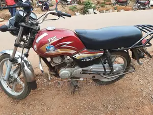 Suzuki RM-Z 2019 Red