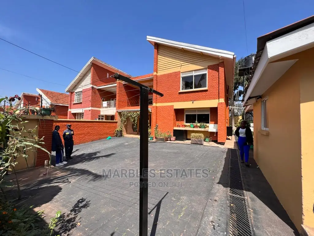 Furnished 5bdrm House in Bukoto, Central Division for Rent