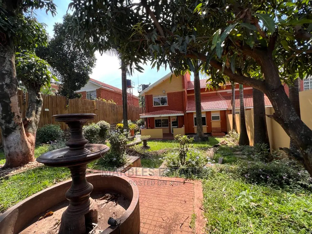 Furnished 5bdrm House in Bukoto, Central Division for Rent