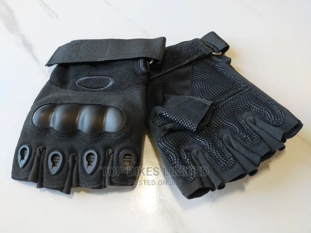 Fingerless Gloves