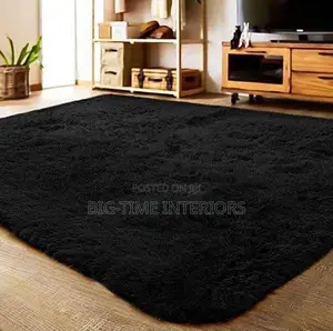 Black Classy Woolen Carpet- Large