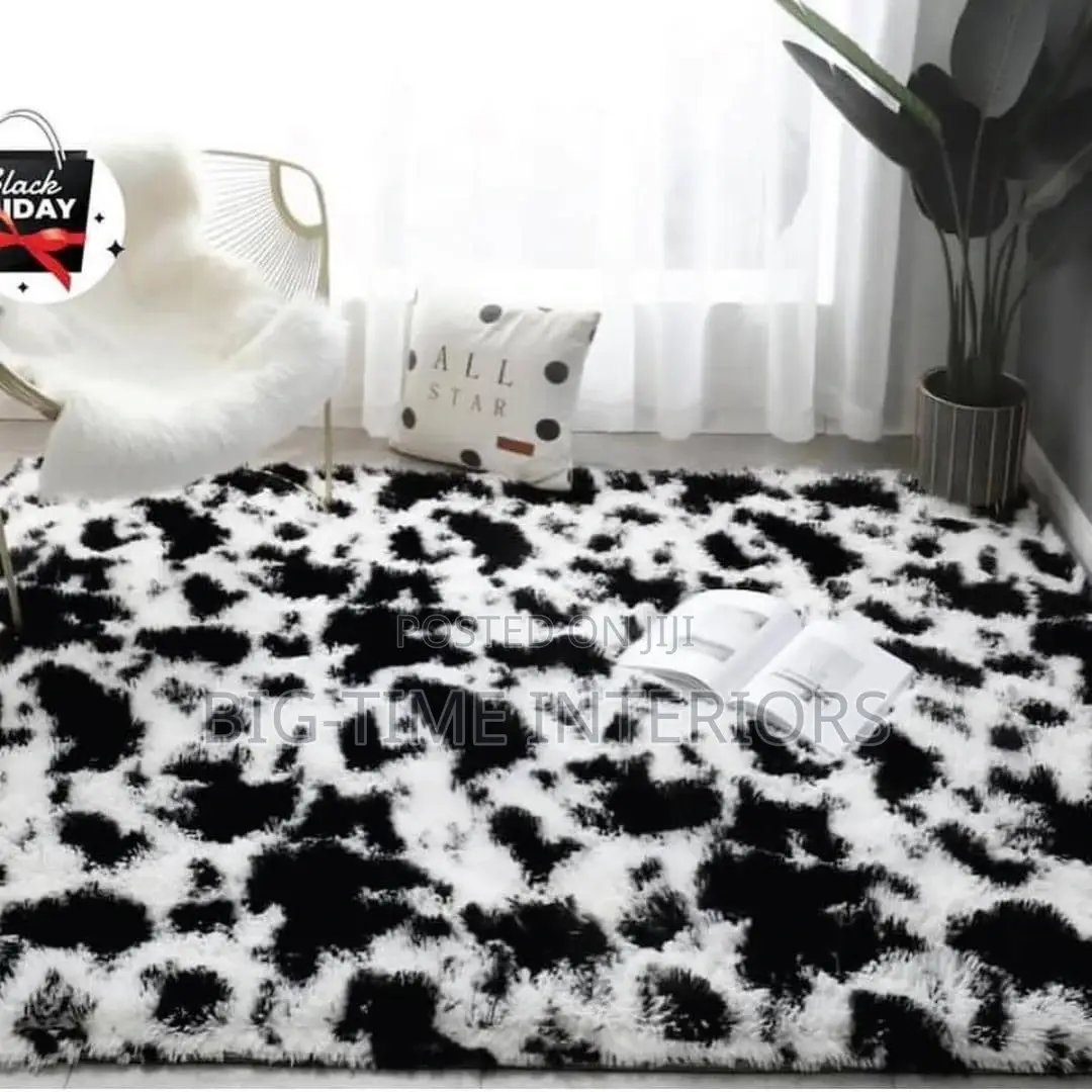 Woolen Center Carpets Medium Size