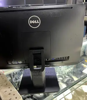 Desktop Computer Dell OptiPlex 3050 4GB Intel Core I5 HDD 500GB