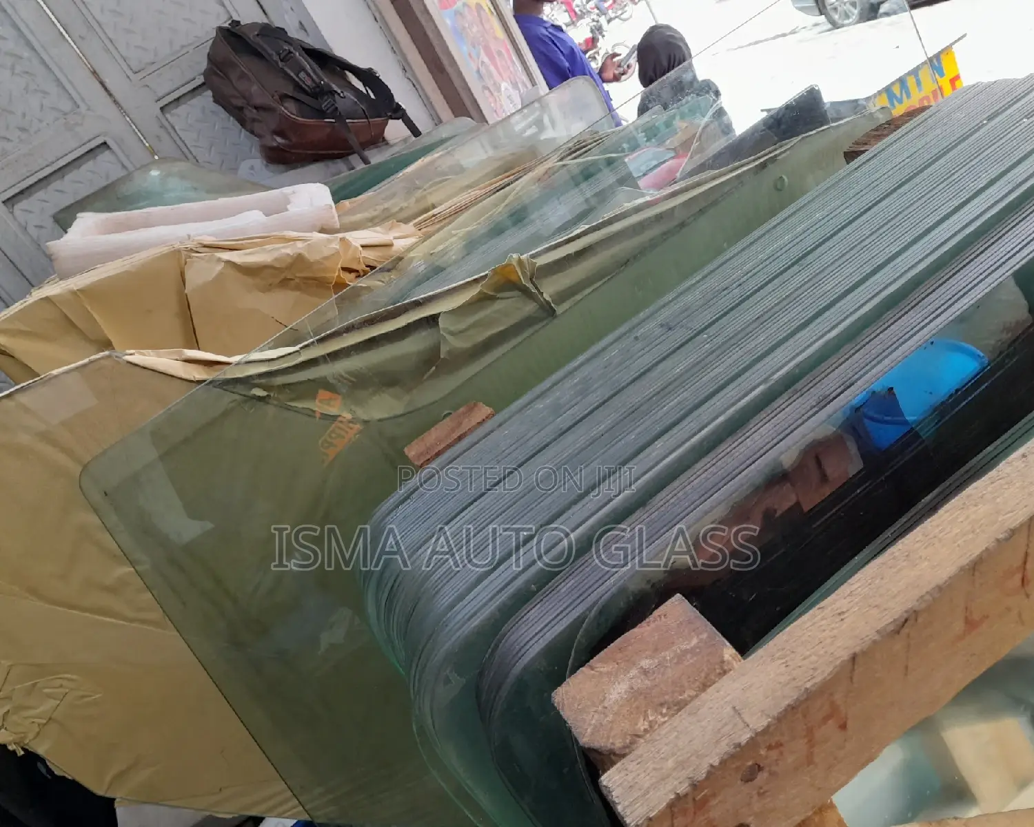 Windscreen Glass Repair Company