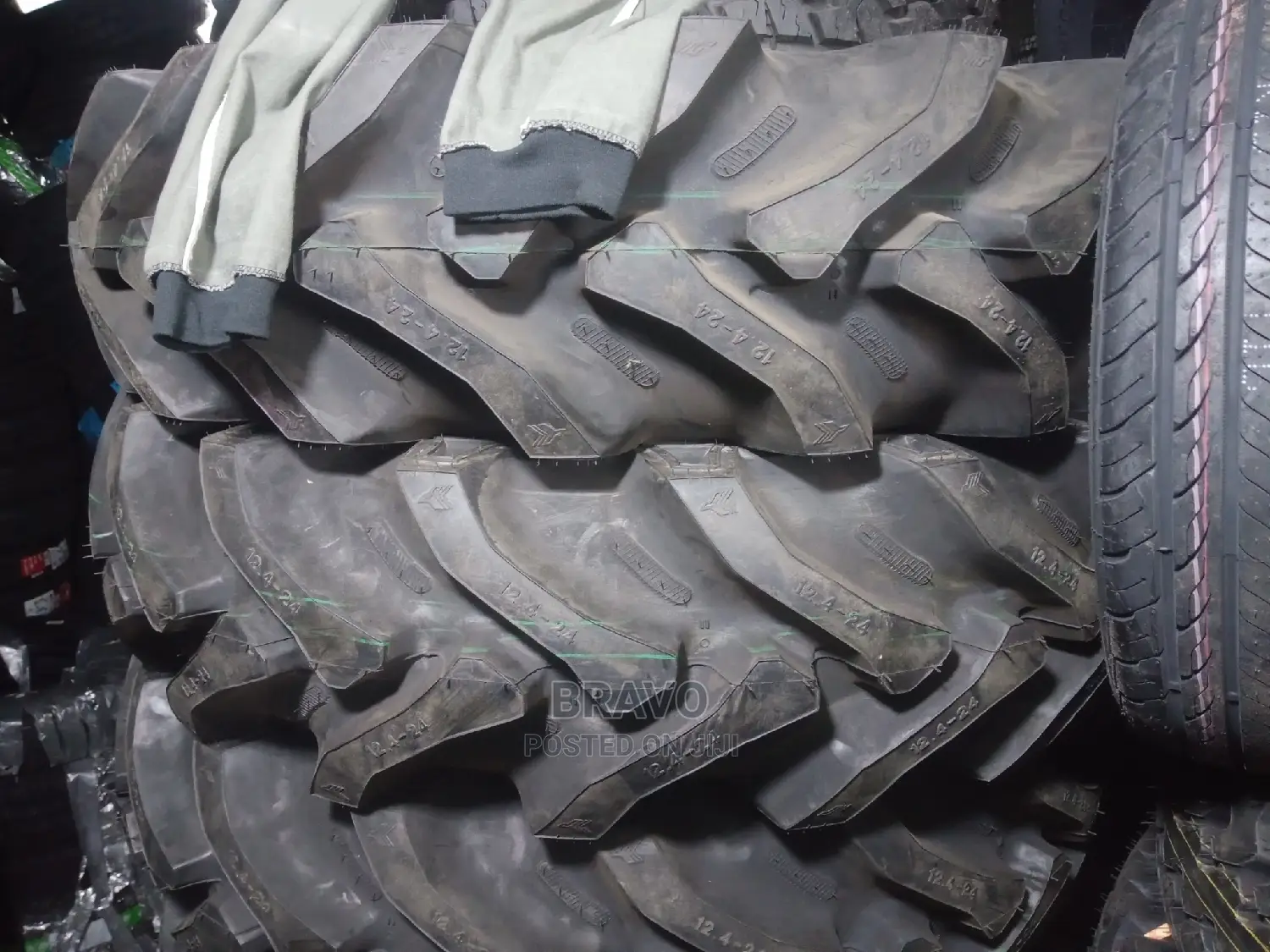 12.4-24 Tractor Tires Heavy Duty
