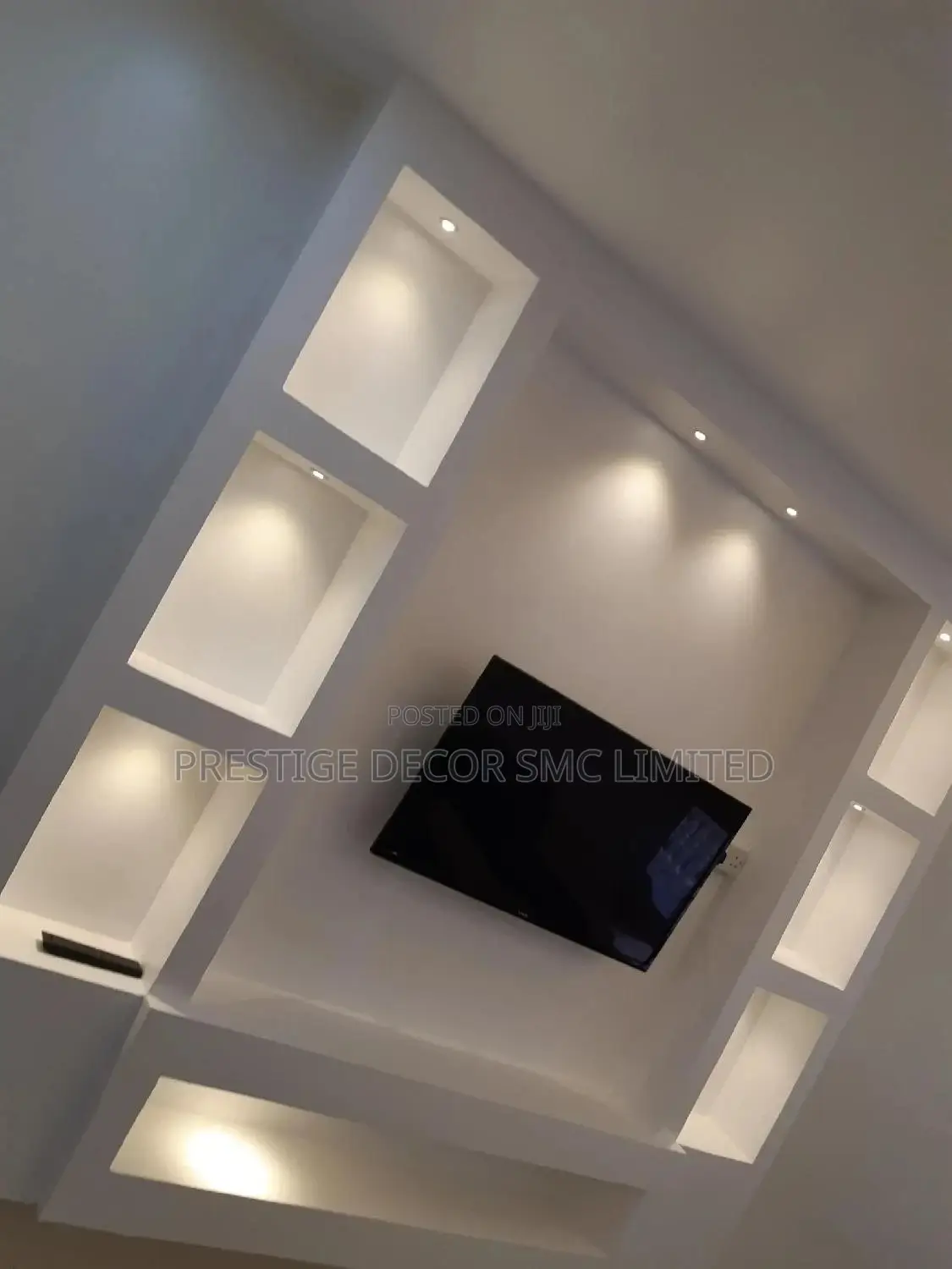 Sitting Room and Tv Center