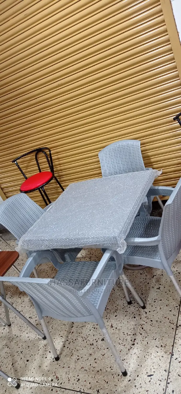 Plastic Restaurant Set 4seaters