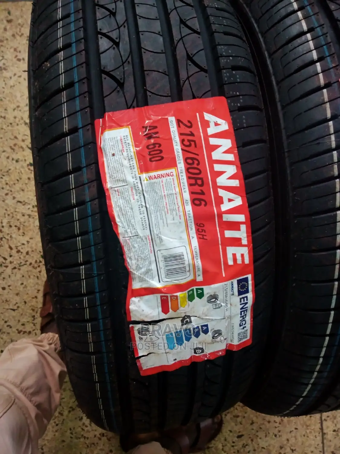 215/60R16 Highway Tire