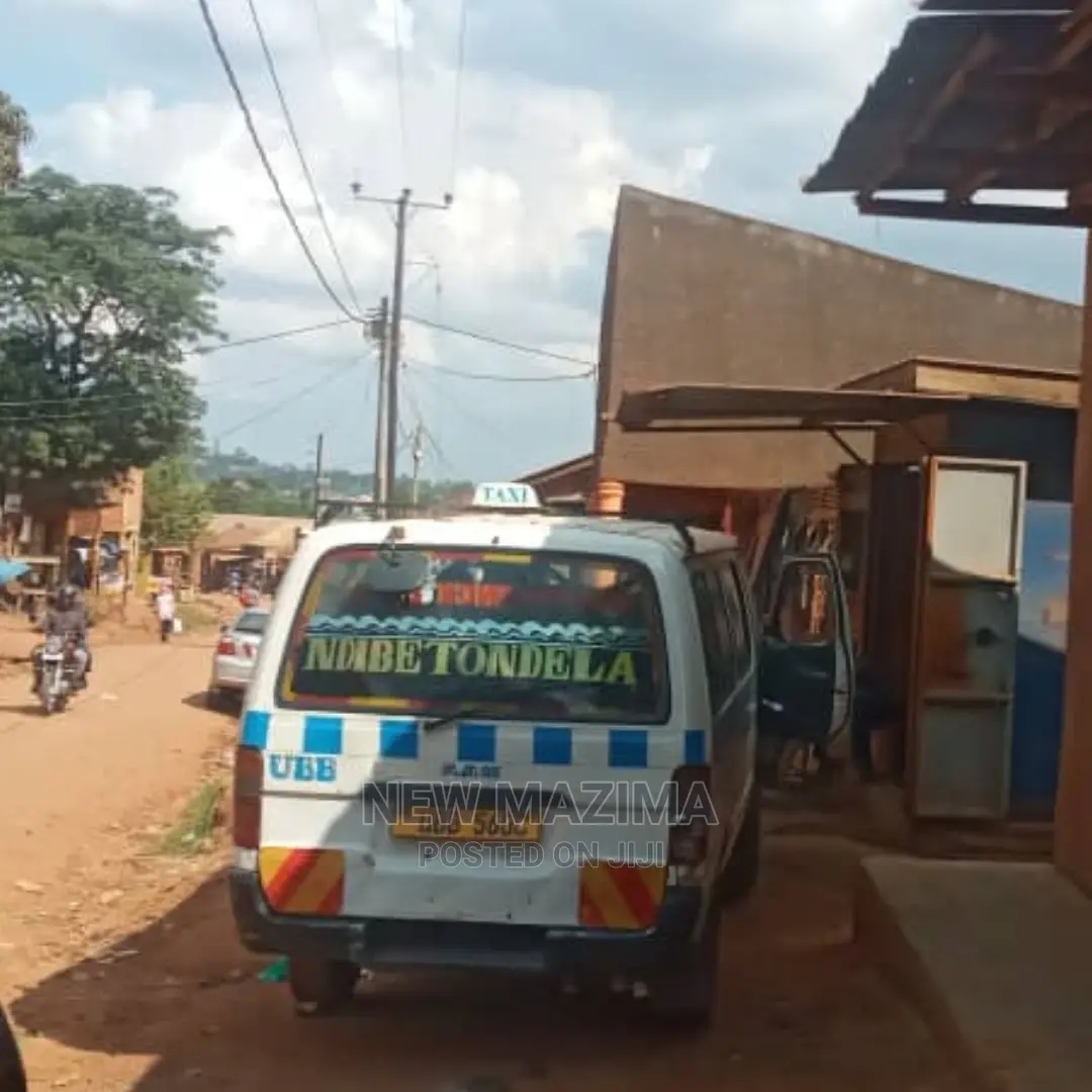 Very Busy Commercial Three Shops Onquicksale in Kawanda Town
