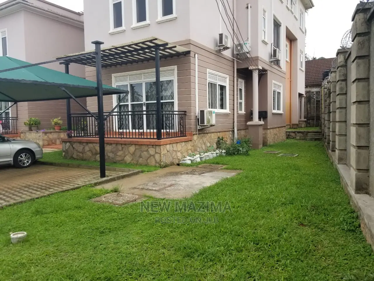 Very Classic Hotel With 16 Self Contained Rooms Onsale Ntebe