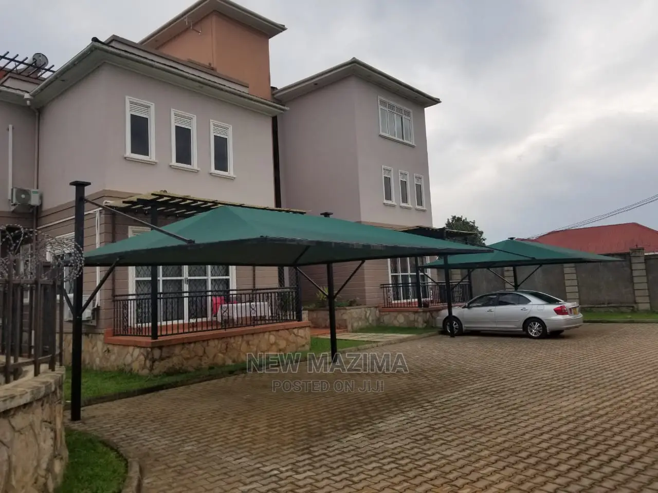 Very Classic Hotel With 16 Self Contained Rooms Onsale Ntebe