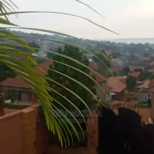 3bdrm House in Namasuba Ndejje, Division a for Sale