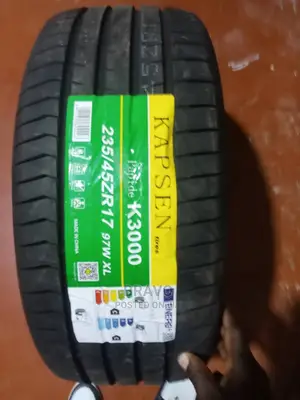 235/45r17 Tire