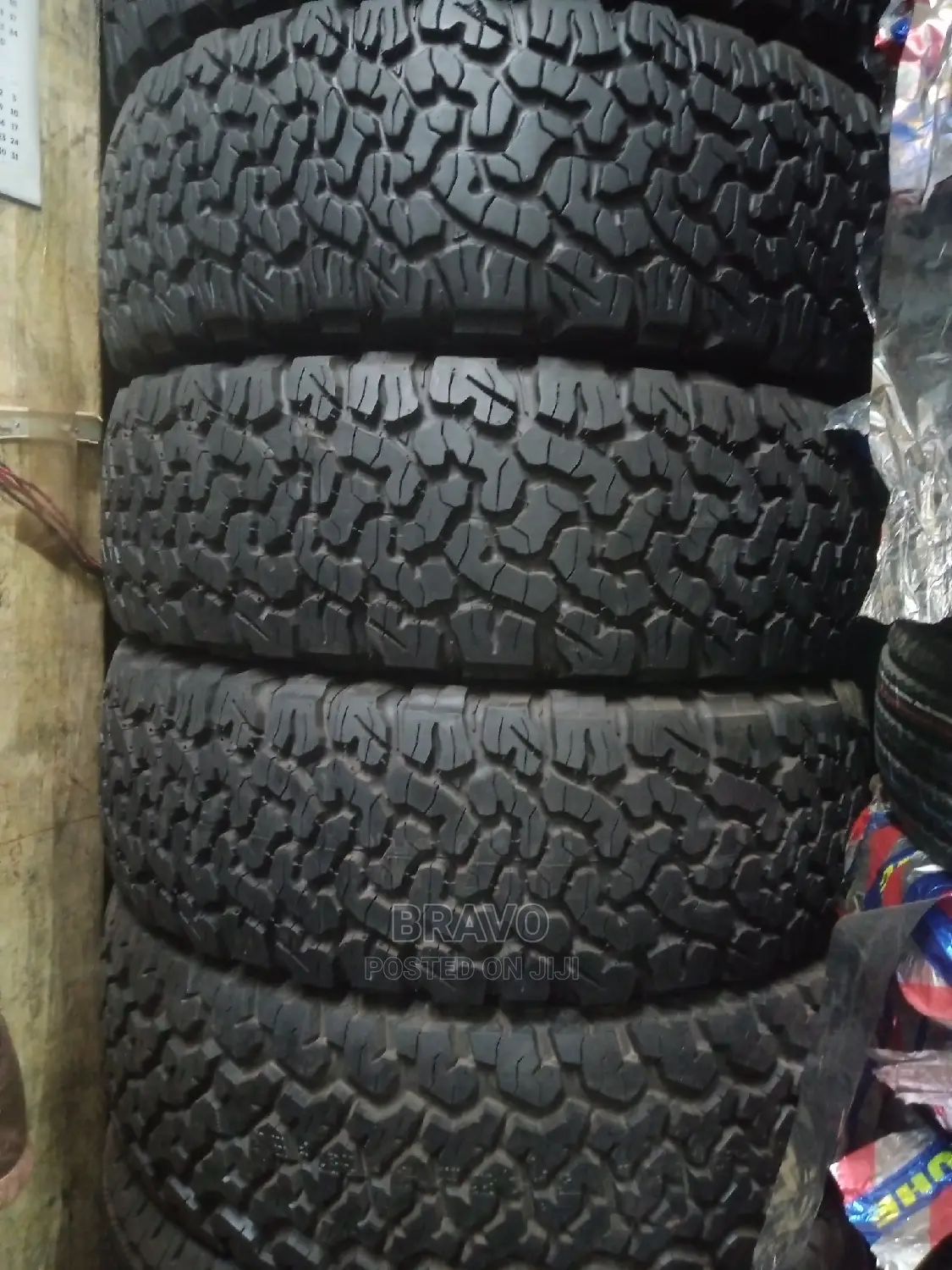 256/65r17 Tire