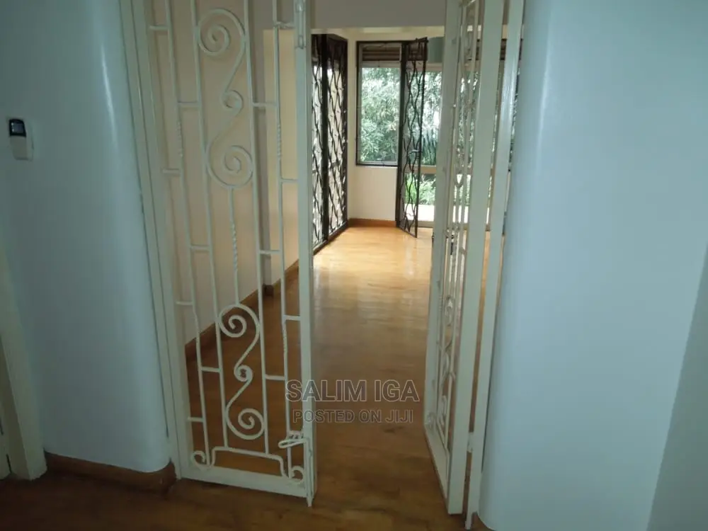 3bdrm Duplex in Kololo Property, Central Division for Rent