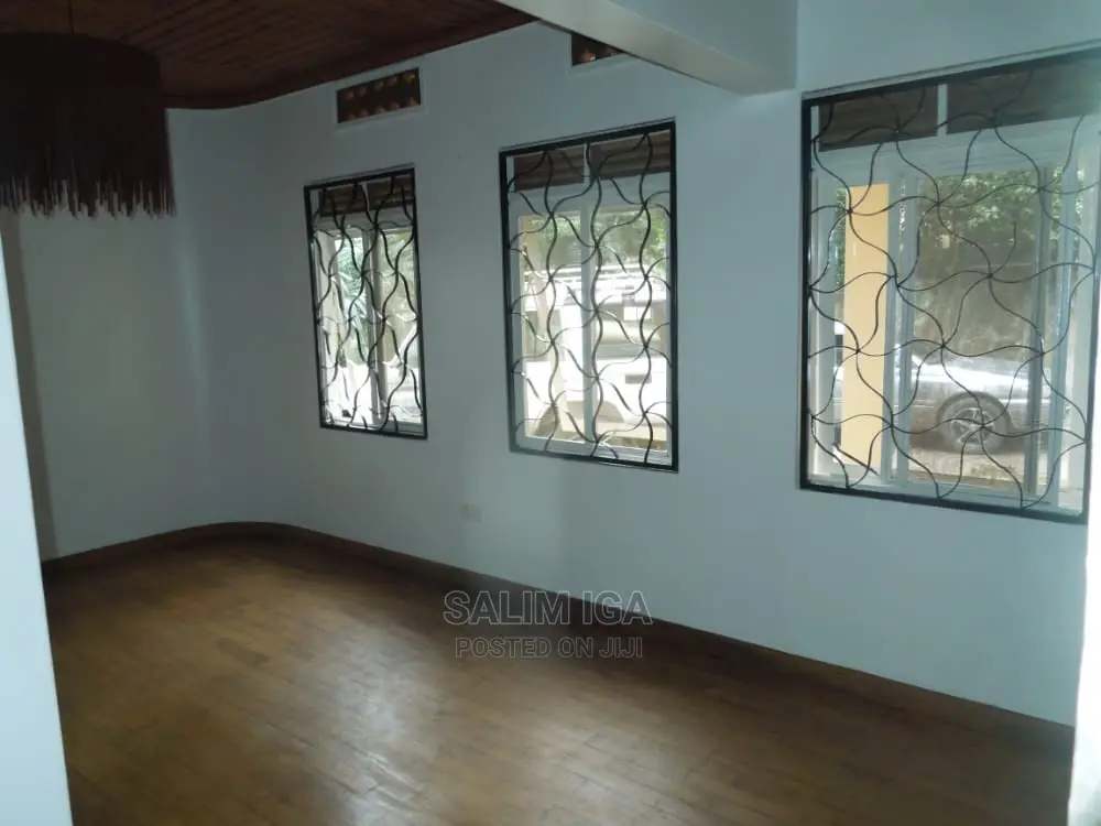 3bdrm Duplex in Kololo Property, Central Division for Rent